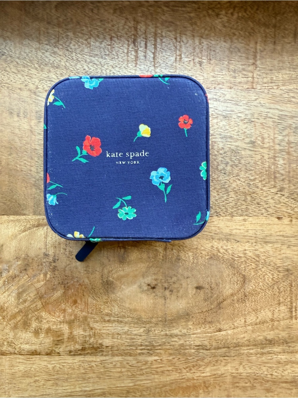 Kate Spade New York Travel Jewelry Case in Navy Floral / “Garden Toss”
